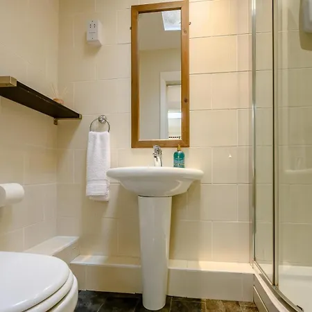 2 Bed In Keswick 28377